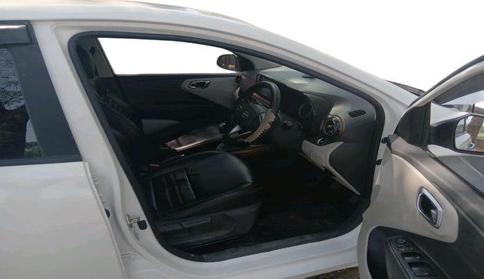 2022 Hyundai AURA SX 1.2 CNG, CNG, Manual, 37,812 km, interior