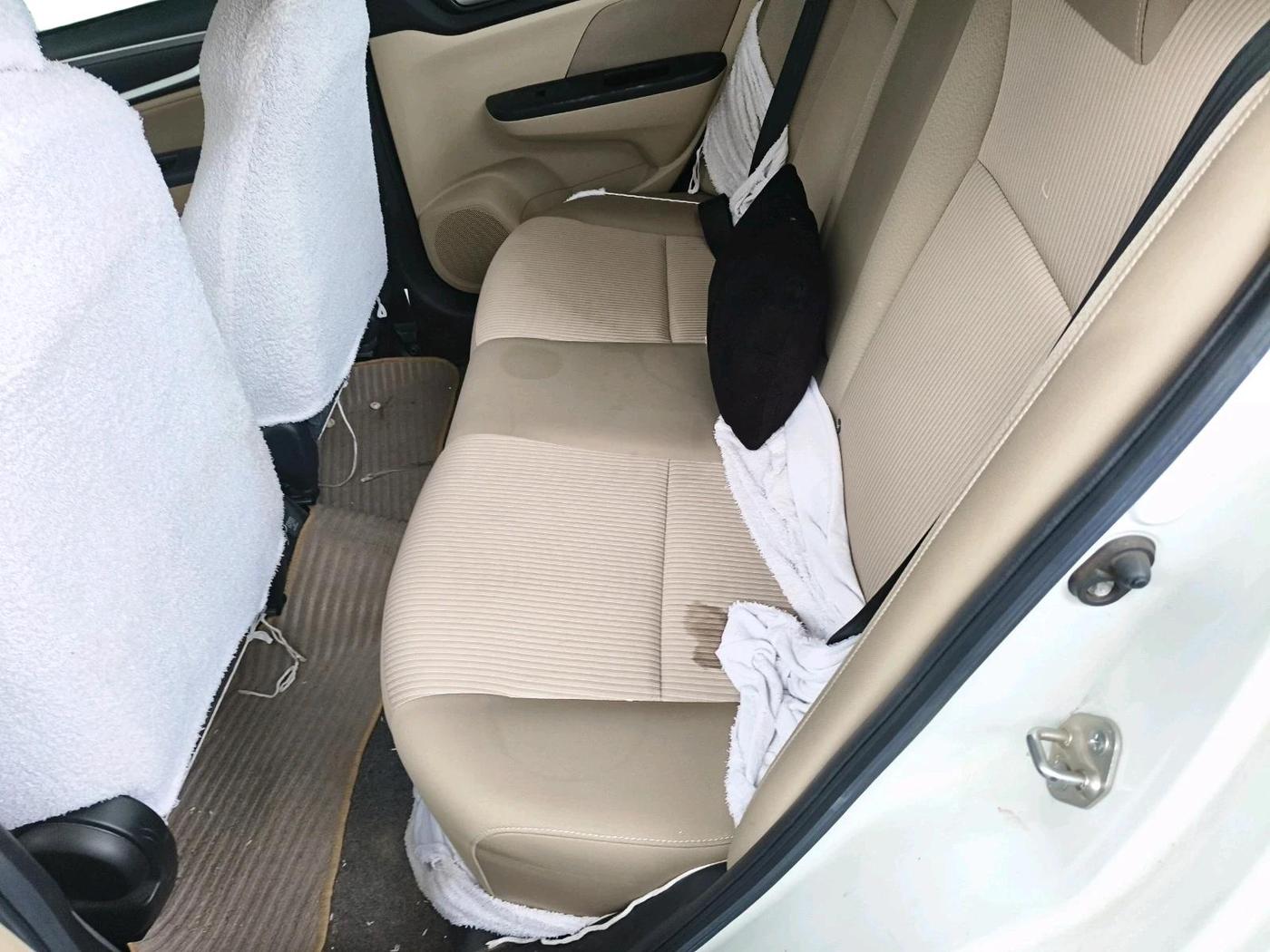 2022 Honda Amaze 1.2L I-VTEC VX CVT, Petrol, Automatic, 9,500 km, interior