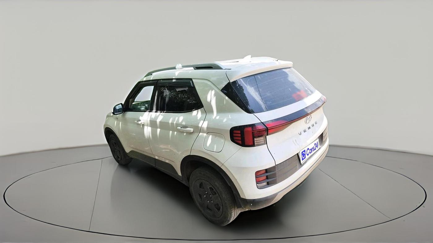 2024 Hyundai VENUE S 1.2, Petrol, Manual, 34,000 km, exterior
