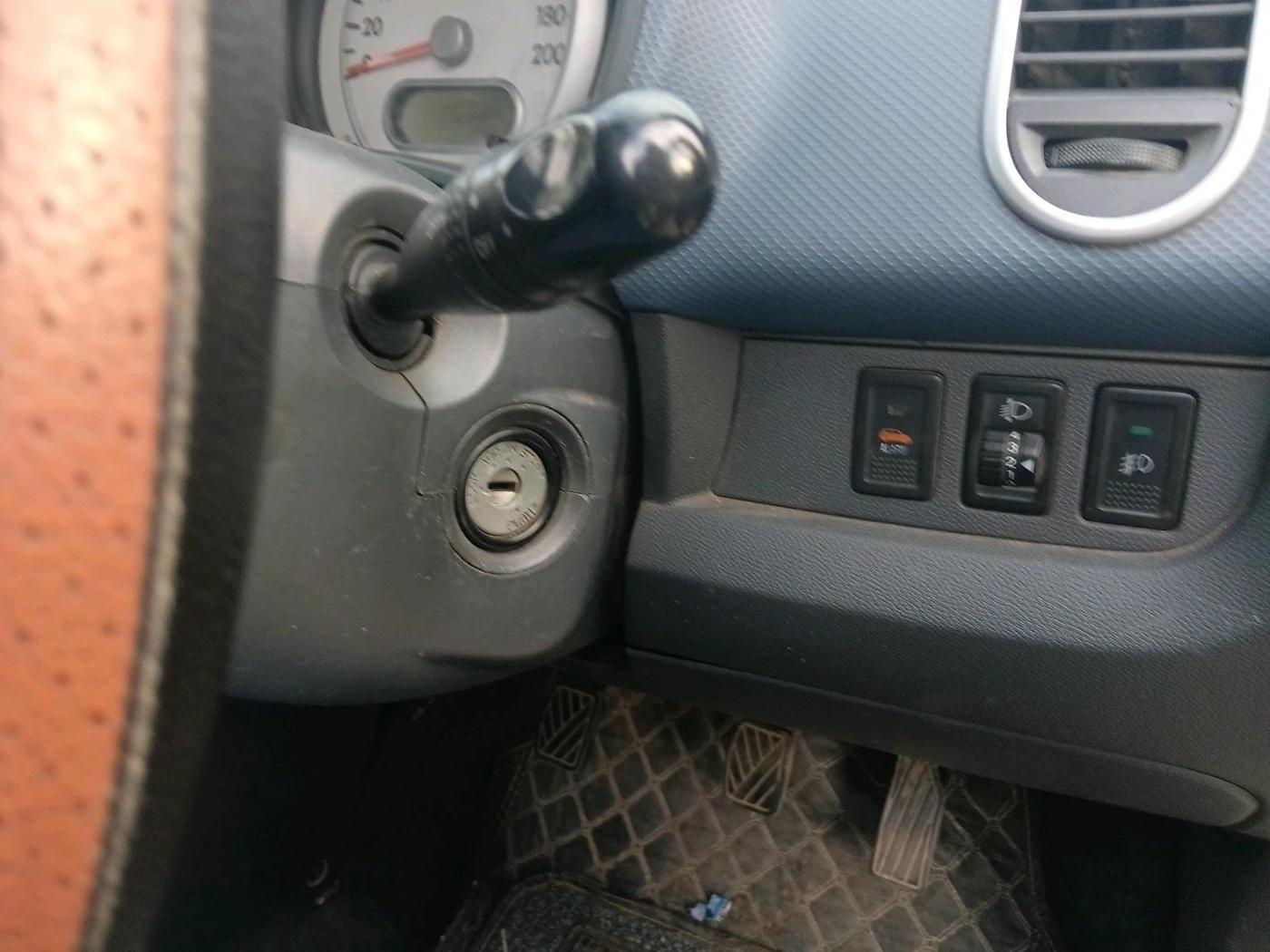 2011 Maruti Ritz ZXI, Petrol, Manual, 1,29,500 km, interior