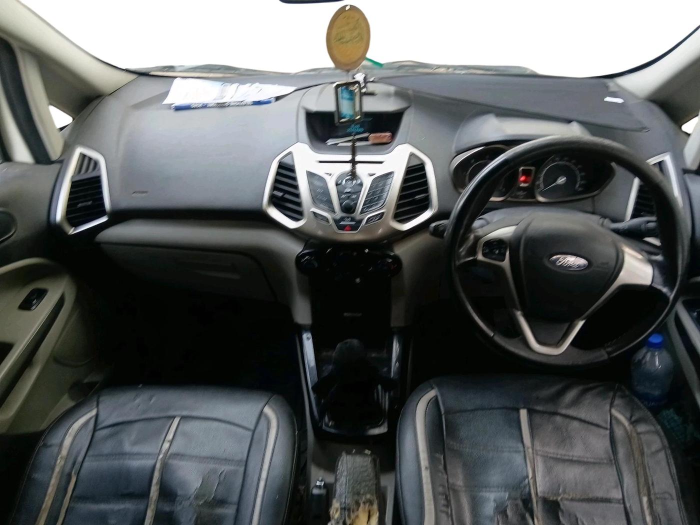 2015 Ford Ecosport TITANIUM 1.5L DIESEL, Diesel, Manual, 1,49,573 km, interior