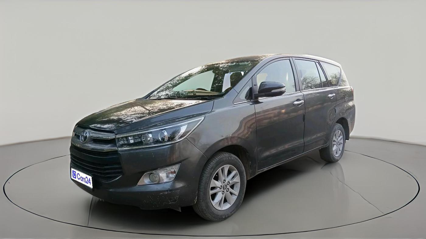 2016 Toyota Innova Crysta 2.4 VX 7 STR, Diesel, Manual, 2,54,698 km, exterior