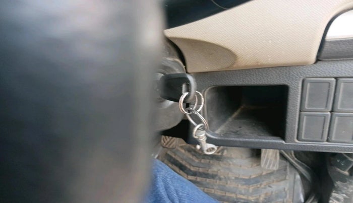 2016 Maruti Wagon R 1.0 LXI, CNG, Manual, 70,167 km, interior