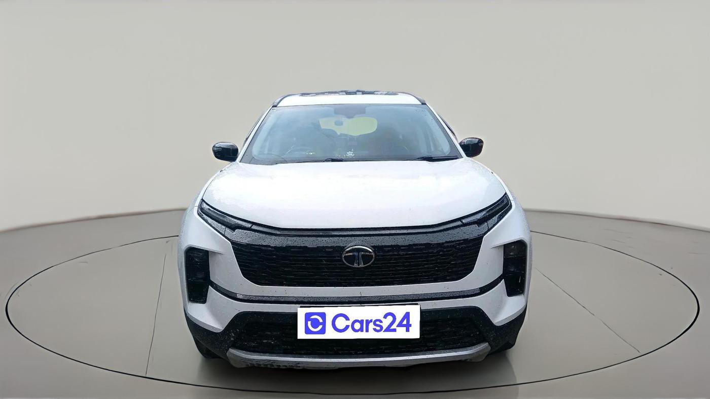 2025 Tata Safari PURE PLUS S AT, Diesel, Automatic, 16,162 km, exterior