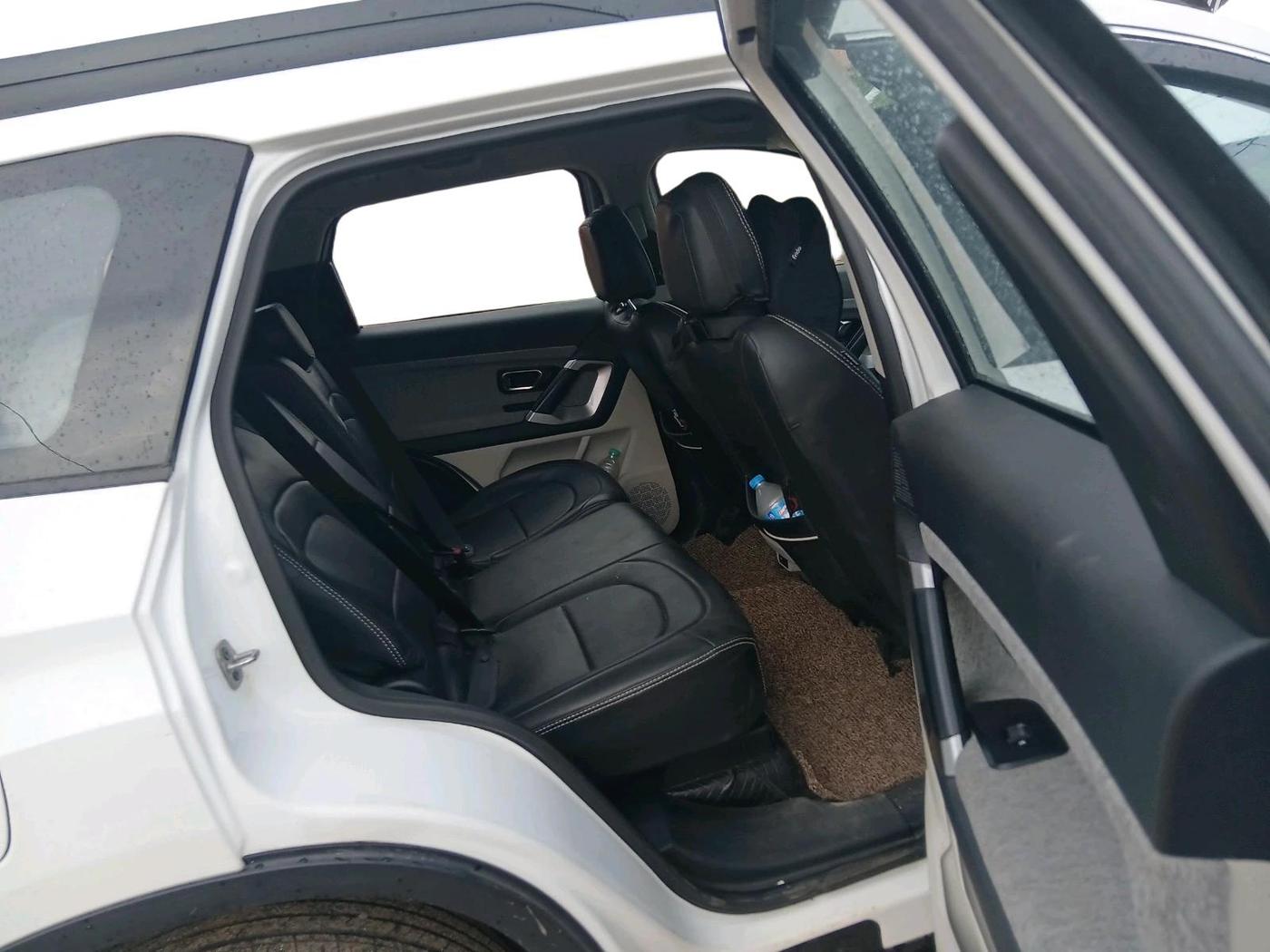 2025 Tata Safari PURE PLUS S AT, Diesel, Automatic, 16,162 km, interior