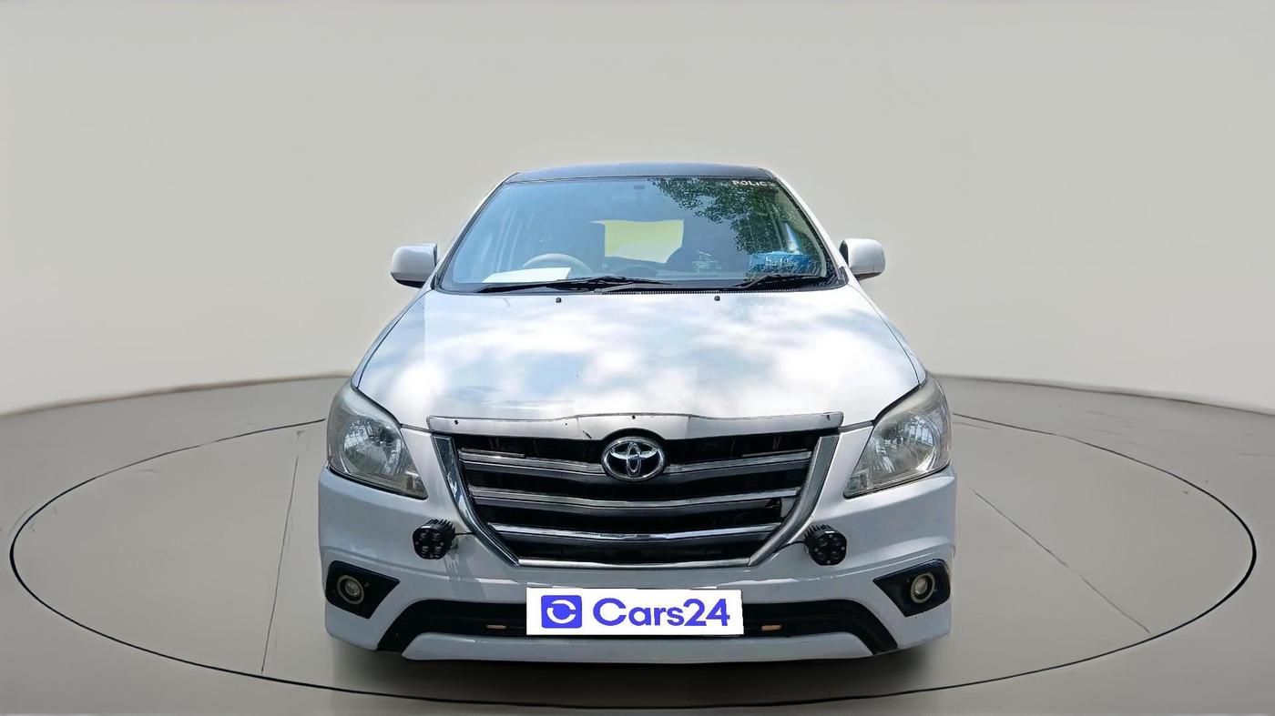 2012 Toyota Innova GX 2.5 7 STR, Diesel, Manual, 2,15,993 km, exterior