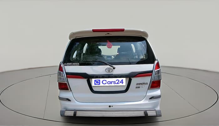 2012 Toyota Innova GX 2.5 7 STR, Diesel, Manual, 2,15,993 km, exterior