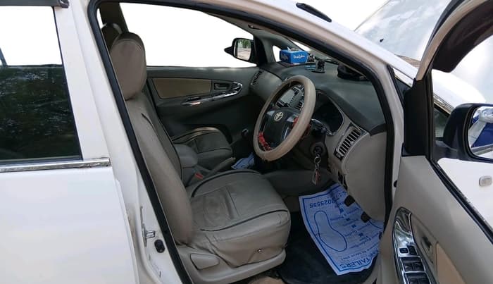 2012 Toyota Innova GX 2.5 7 STR, Diesel, Manual, 2,15,993 km, interior