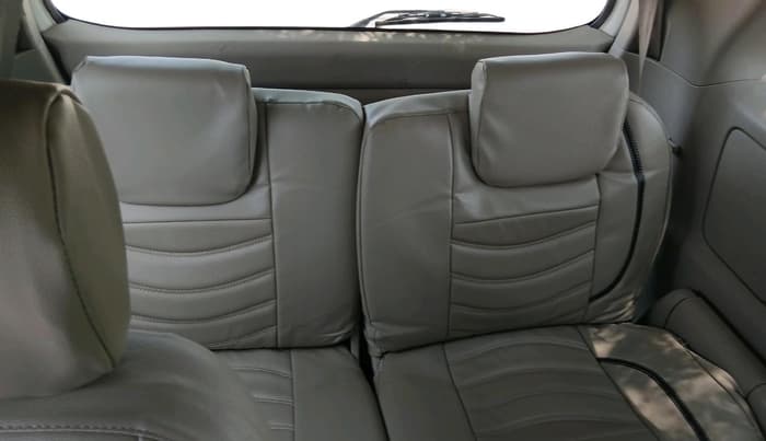 2012 Toyota Innova GX 2.5 7 STR, Diesel, Manual, 2,15,993 km, interior