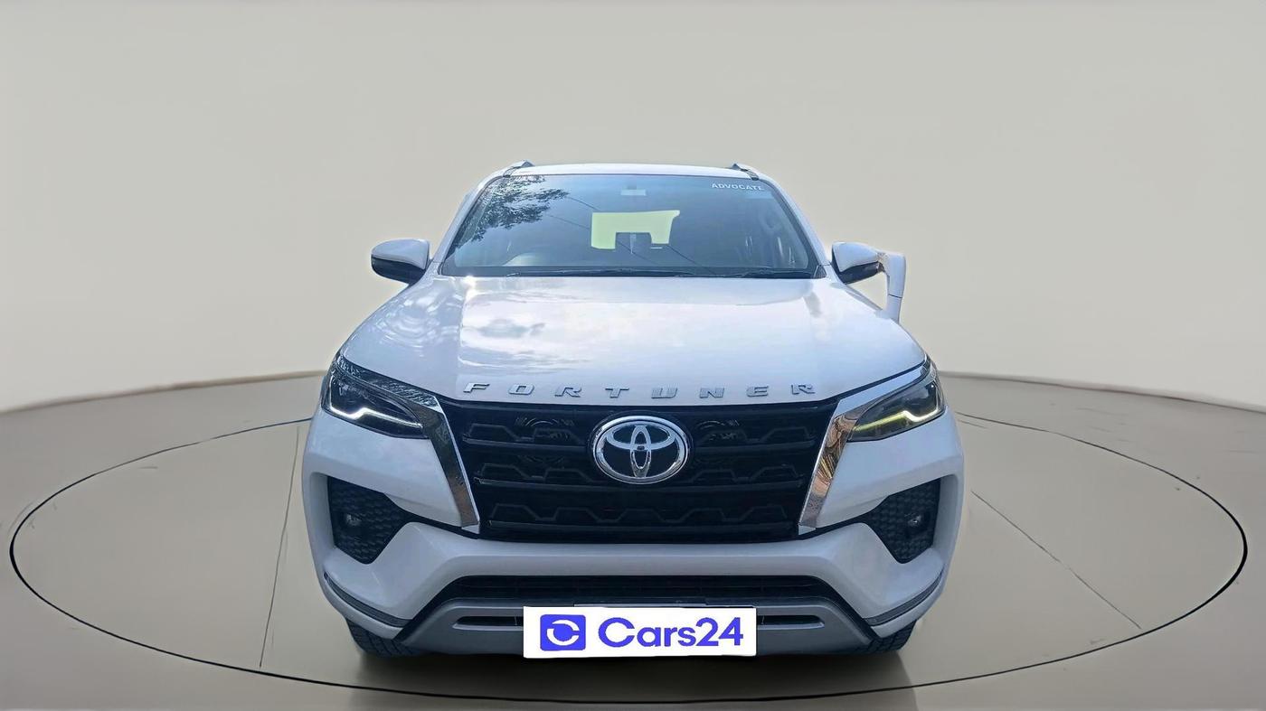 2022 Toyota Fortuner 4X2 MT 2.8 DIESEL, Diesel, Manual, 1,08,750 km, exterior