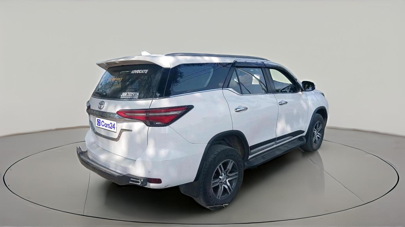 2022 Toyota Fortuner 4X2 MT 2.8 DIESEL, Diesel, Manual, 1,08,750 km, exterior