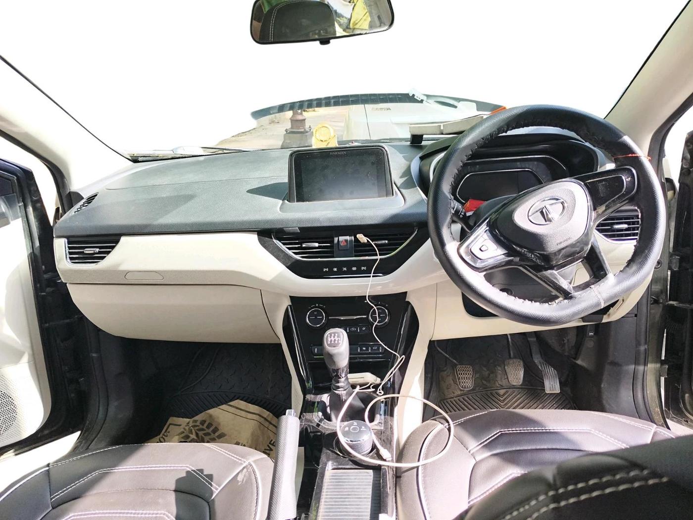 2021 Tata NEXON XZ PLUS PETROL, Petrol, Manual, 30,077 km, interior