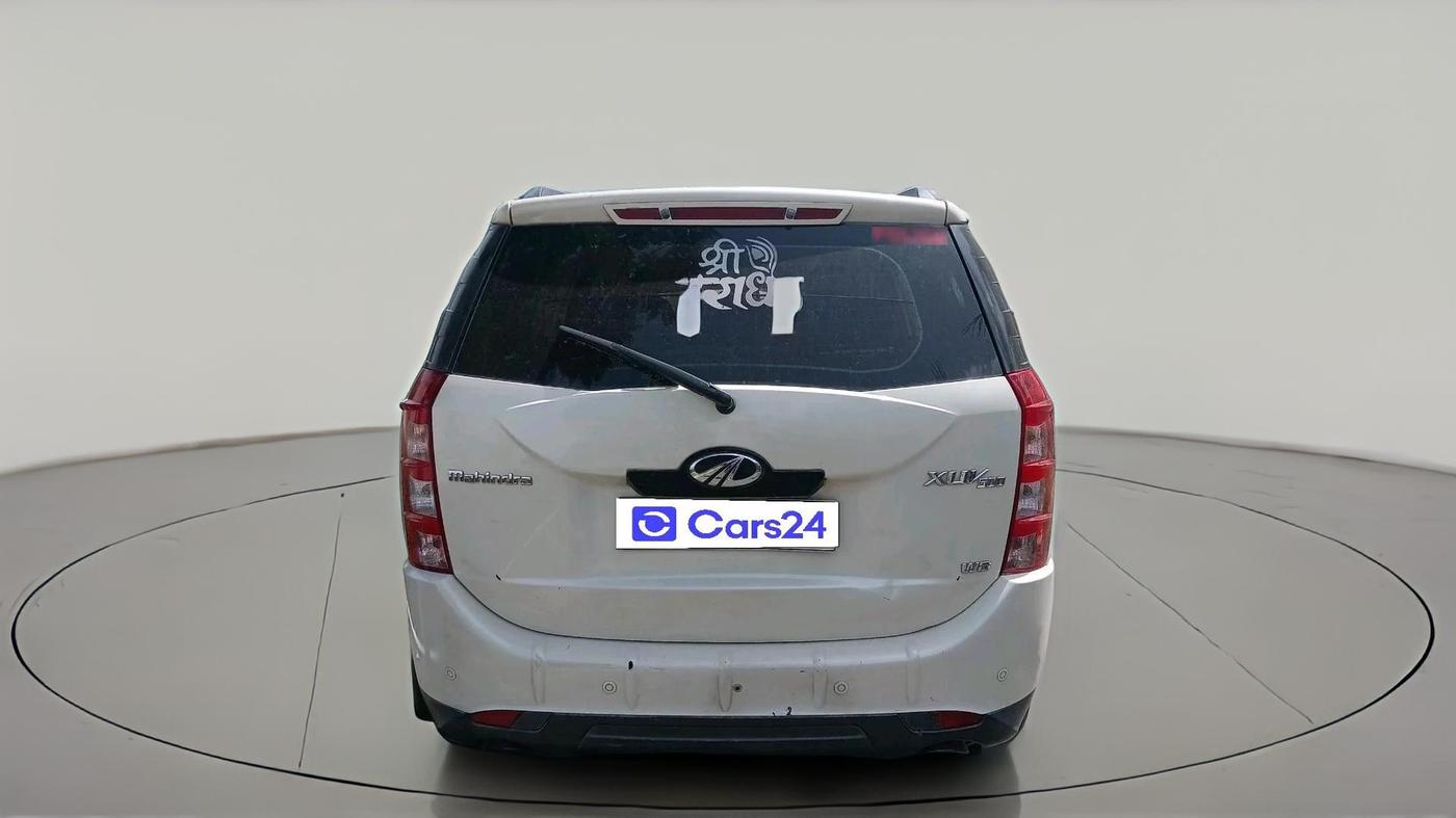 2015 Mahindra XUV500 W8, Diesel, Manual, 1,20,187 km, exterior