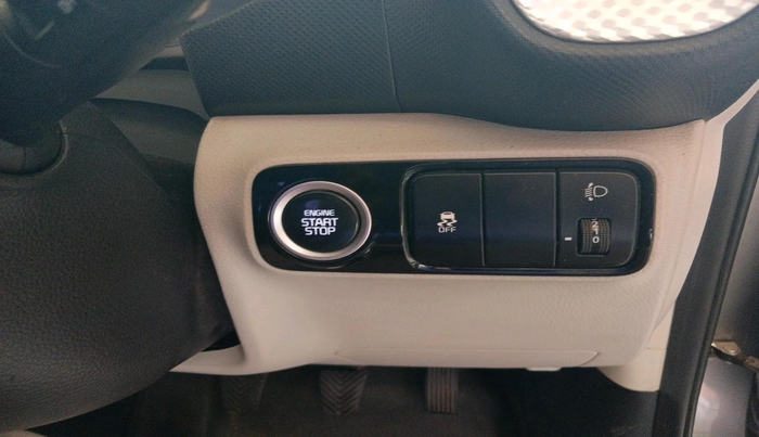 2021 KIA SONET HTX 1.5, Diesel, Manual, 1,02,773 km, interior