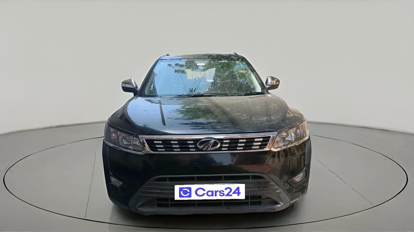 2021 Mahindra XUV300 W6 1.2 PETROL, Petrol, Manual, 56,857 km, exterior