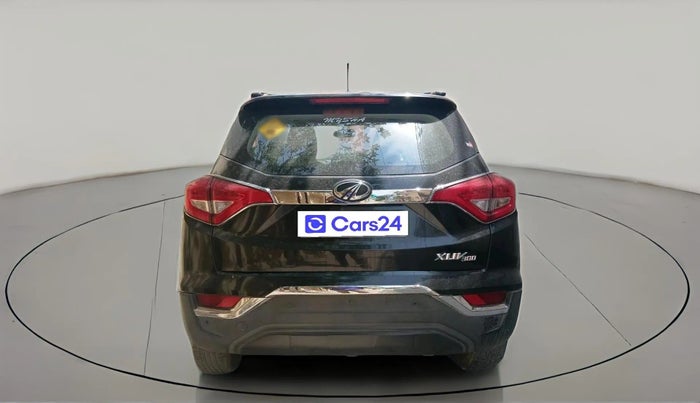 2021 Mahindra XUV300 W6 1.2 PETROL, Petrol, Manual, 56,857 km, exterior