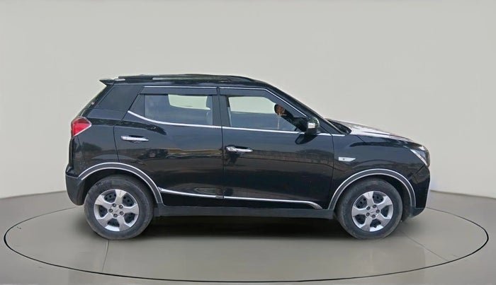 2021 Mahindra XUV300 W6 1.2 PETROL, Petrol, Manual, 56,857 km, exterior