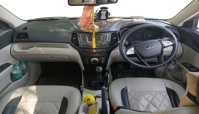 2021 Mahindra XUV300 W6 1.2 PETROL, Petrol, Manual, 56,857 km, interior