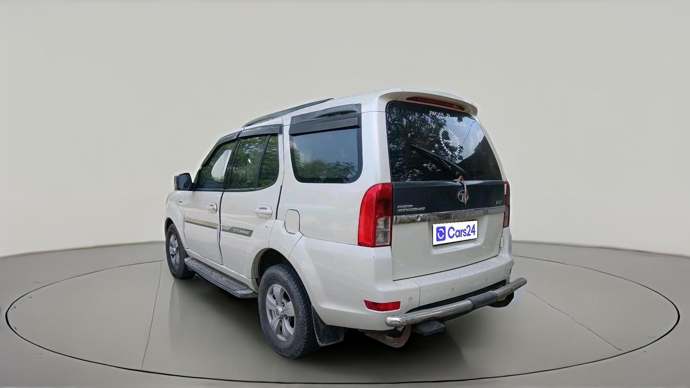 2015 Tata Safari Storme 2.2 VX 4X2, Diesel, Manual, 99,738 km, exterior