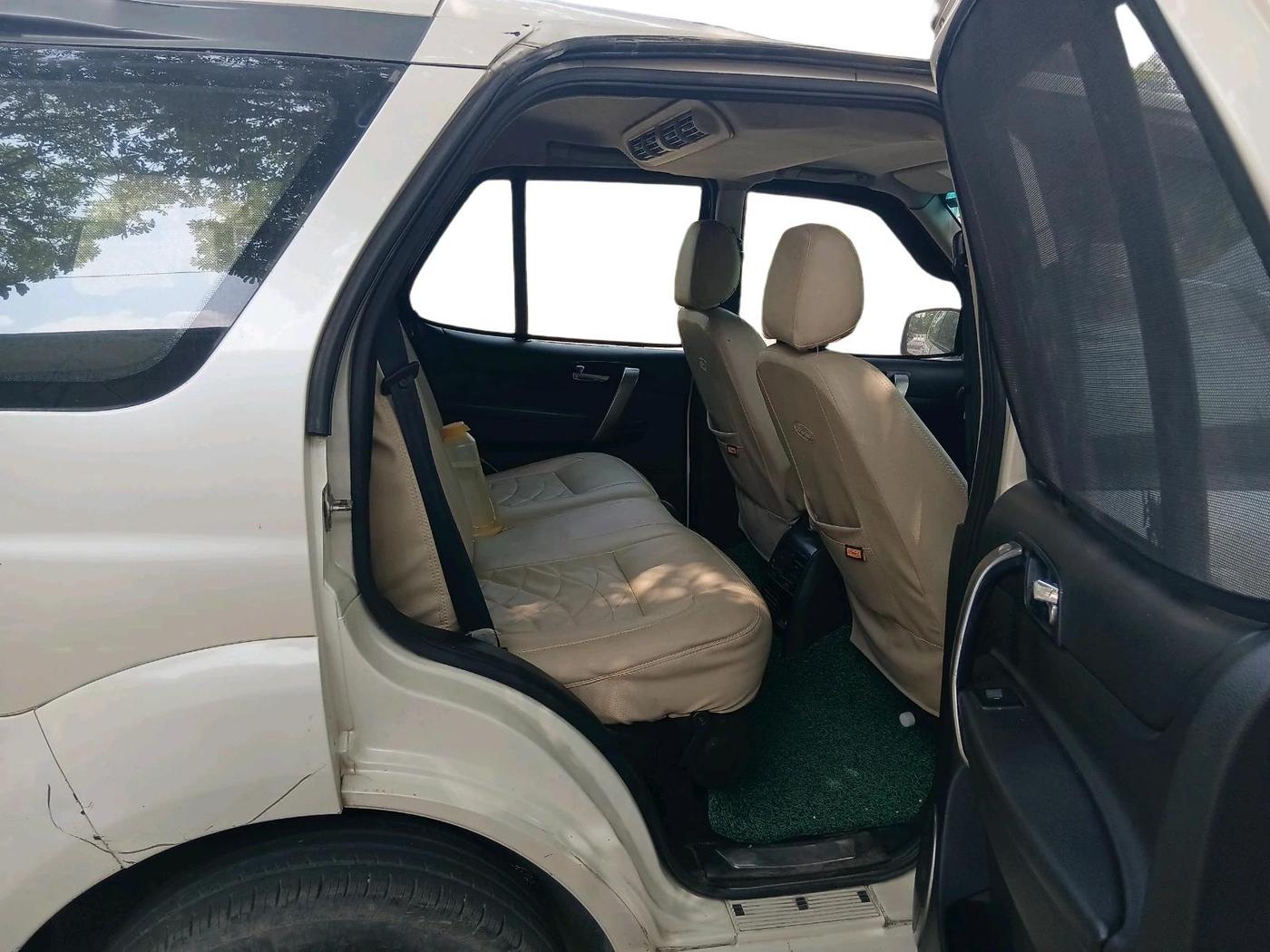 2015 Tata Safari Storme 2.2 VX 4X2, Diesel, Manual, 99,738 km, interior