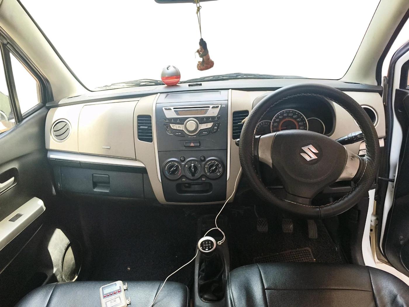 2014 Maruti Wagon R 1.0 VXI, Petrol, Manual, 51,991 km, interior