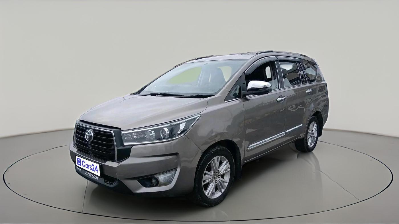 2017 Toyota Innova Crysta 2.4 ZX 7 STR, Diesel, Manual, 1,85,983 km, exterior