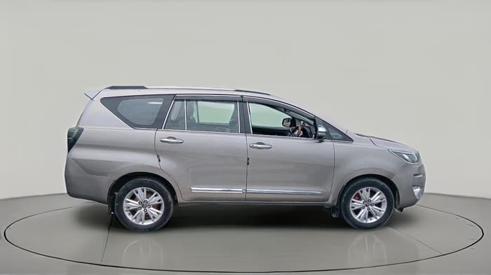 2017 Toyota Innova Crysta 2.4 ZX 7 STR, Diesel, Manual, 1,85,983 km, exterior