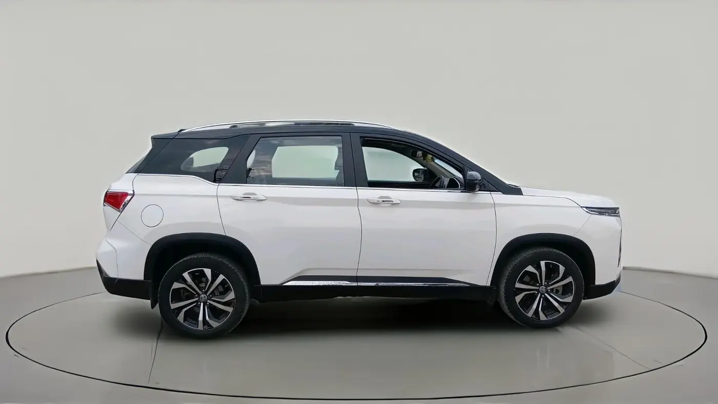 2023 MG HECTOR PLUS SHARP PRO 1.5 TURBO MT 7 STR, Petrol, Manual, 31,167 km, exterior
