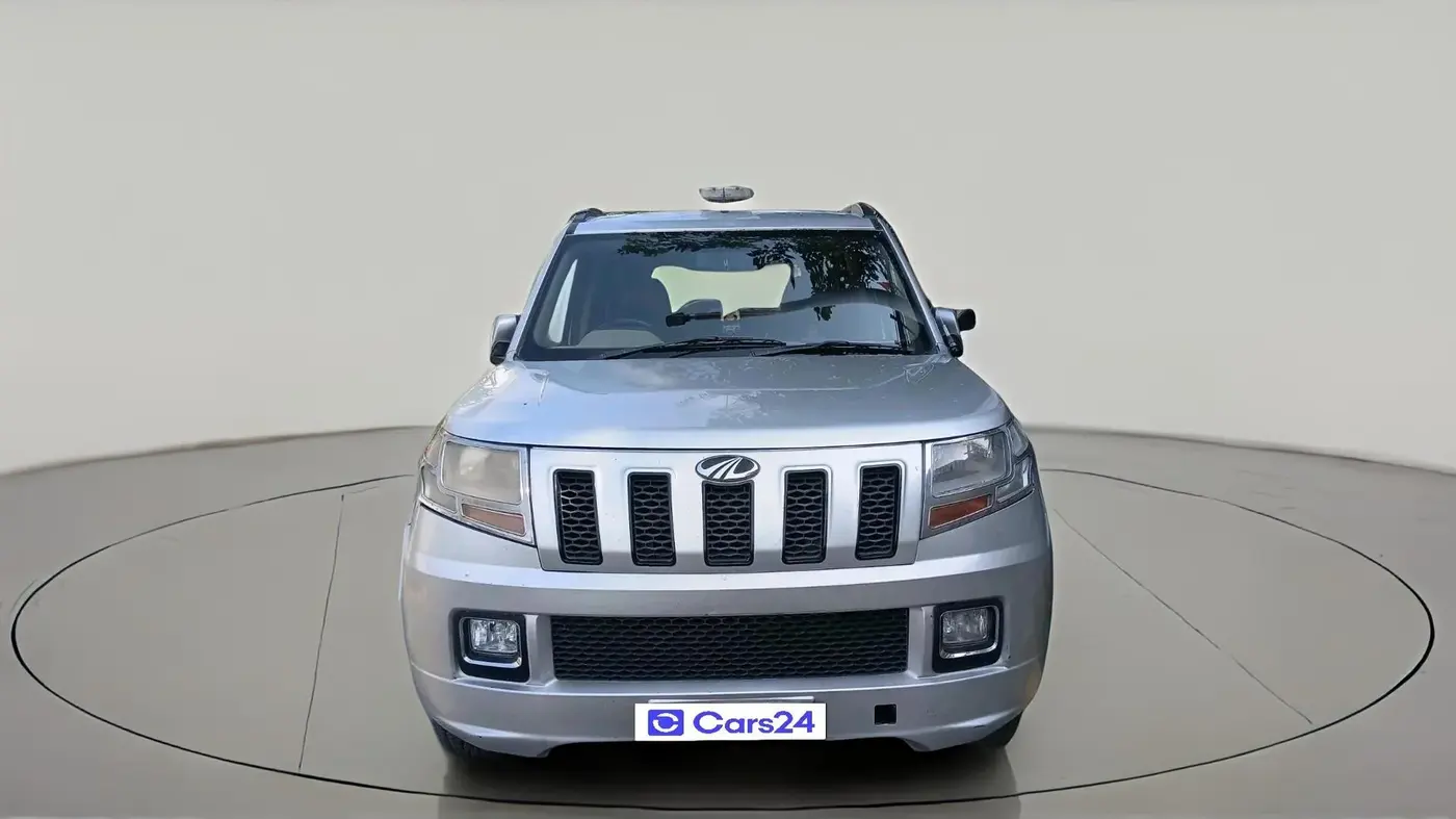 2017 Mahindra TUV300 T6 PLUS, Diesel, Manual, 1,98,818 km, exterior