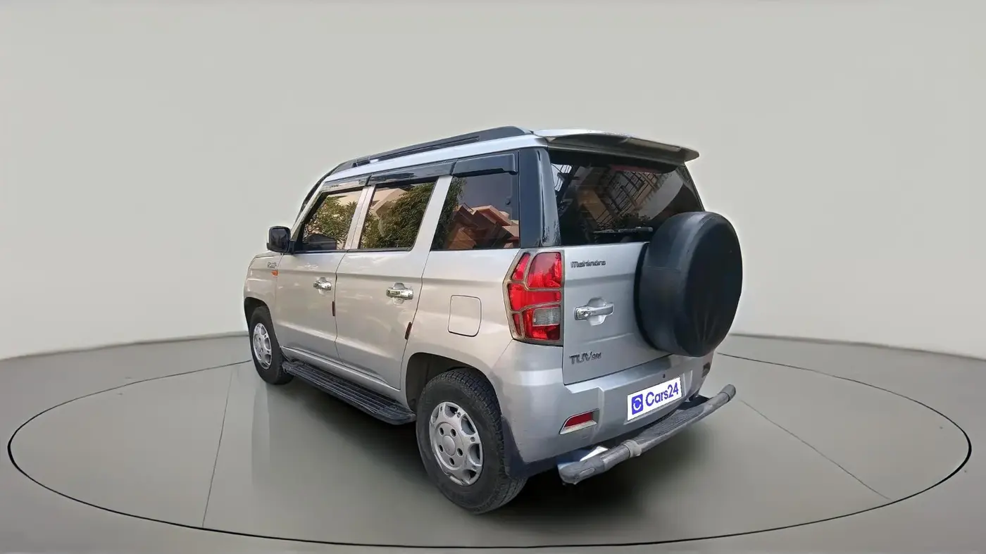 2017 Mahindra TUV300 T6 PLUS, Diesel, Manual, 1,98,818 km, exterior