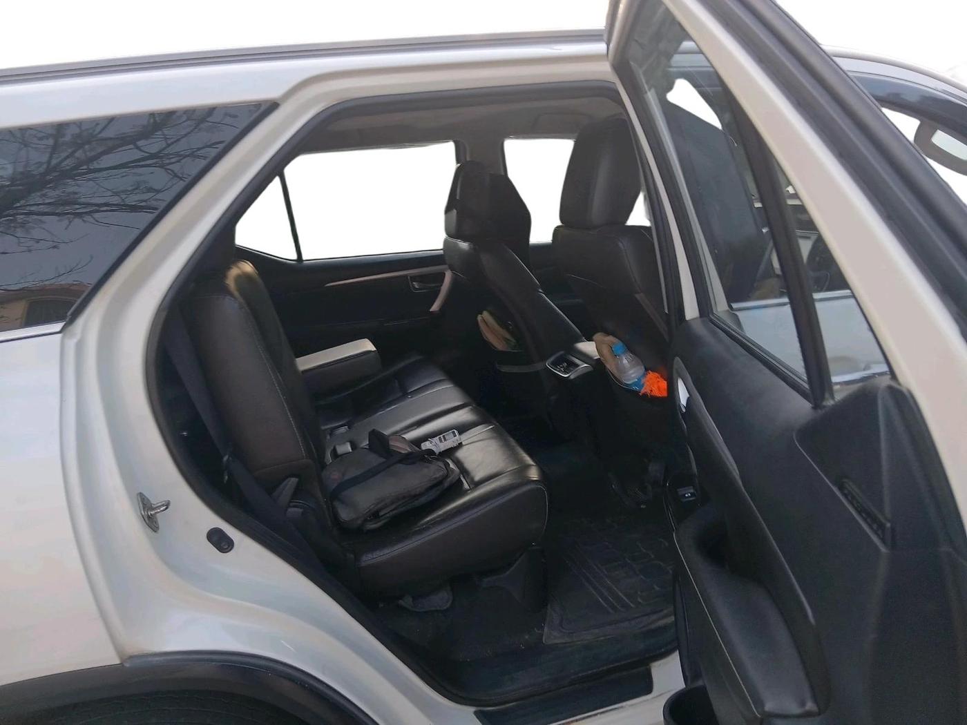 2017 Toyota Fortuner 2.8 4X2 MT, Diesel, Manual, 2,51,308 km, interior