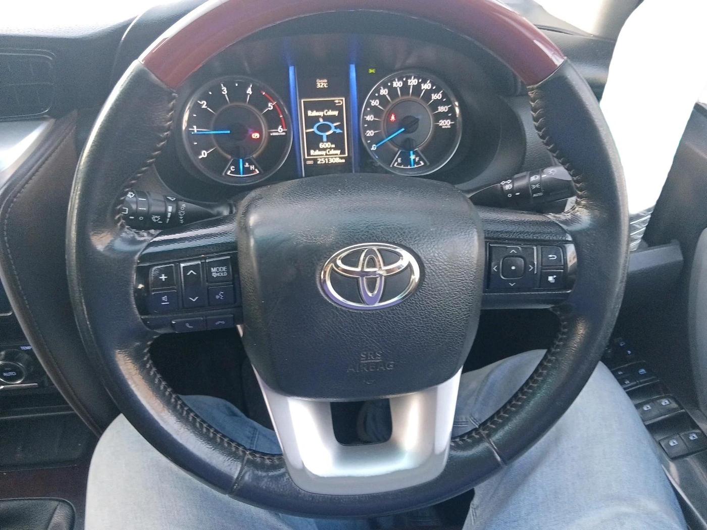 2017 Toyota Fortuner 2.8 4X2 MT, Diesel, Manual, 2,51,308 km, interior
