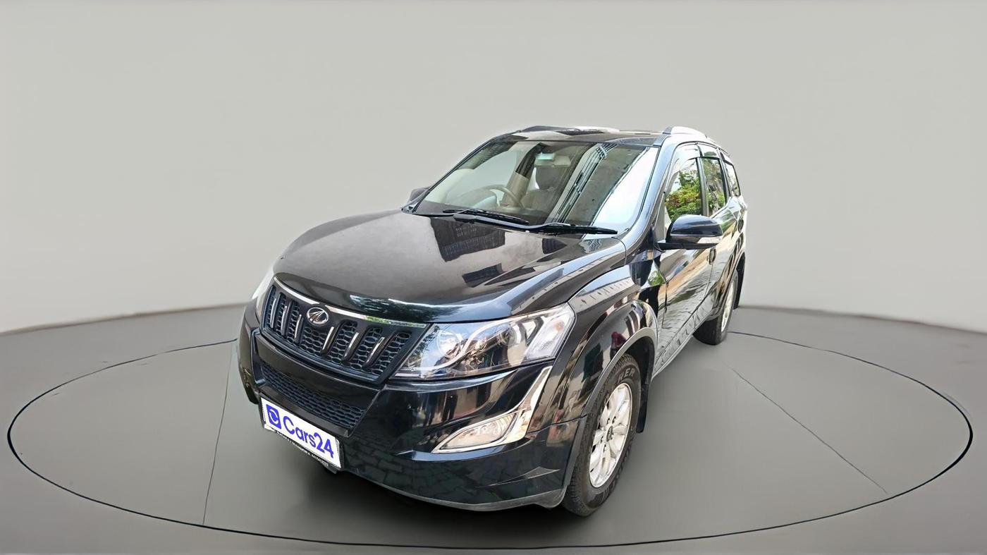 2015 Mahindra XUV500 W10, Diesel, Manual, 1,32,158 km, exterior