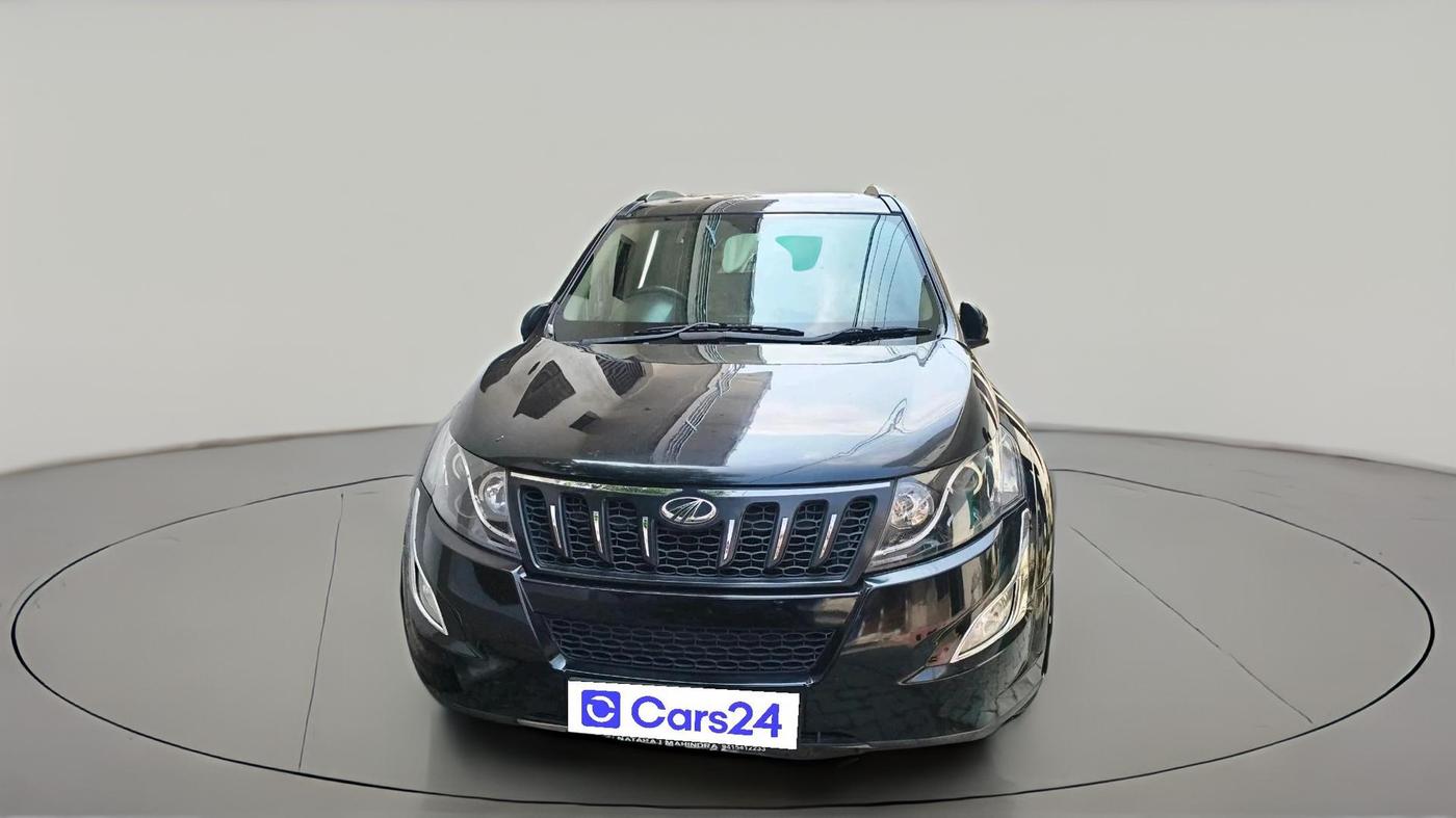 2015 Mahindra XUV500 W10, Diesel, Manual, 1,32,158 km, exterior