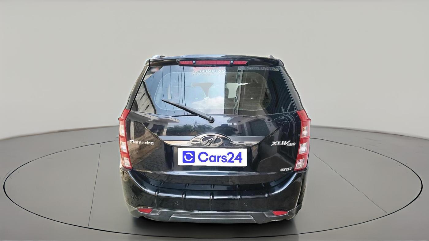2015 Mahindra XUV500 W10, Diesel, Manual, 1,32,158 km, exterior