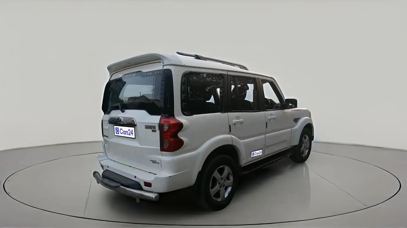 2018 Mahindra Scorpio S11 2WD, Diesel, Manual, 2,52,754 km, exterior