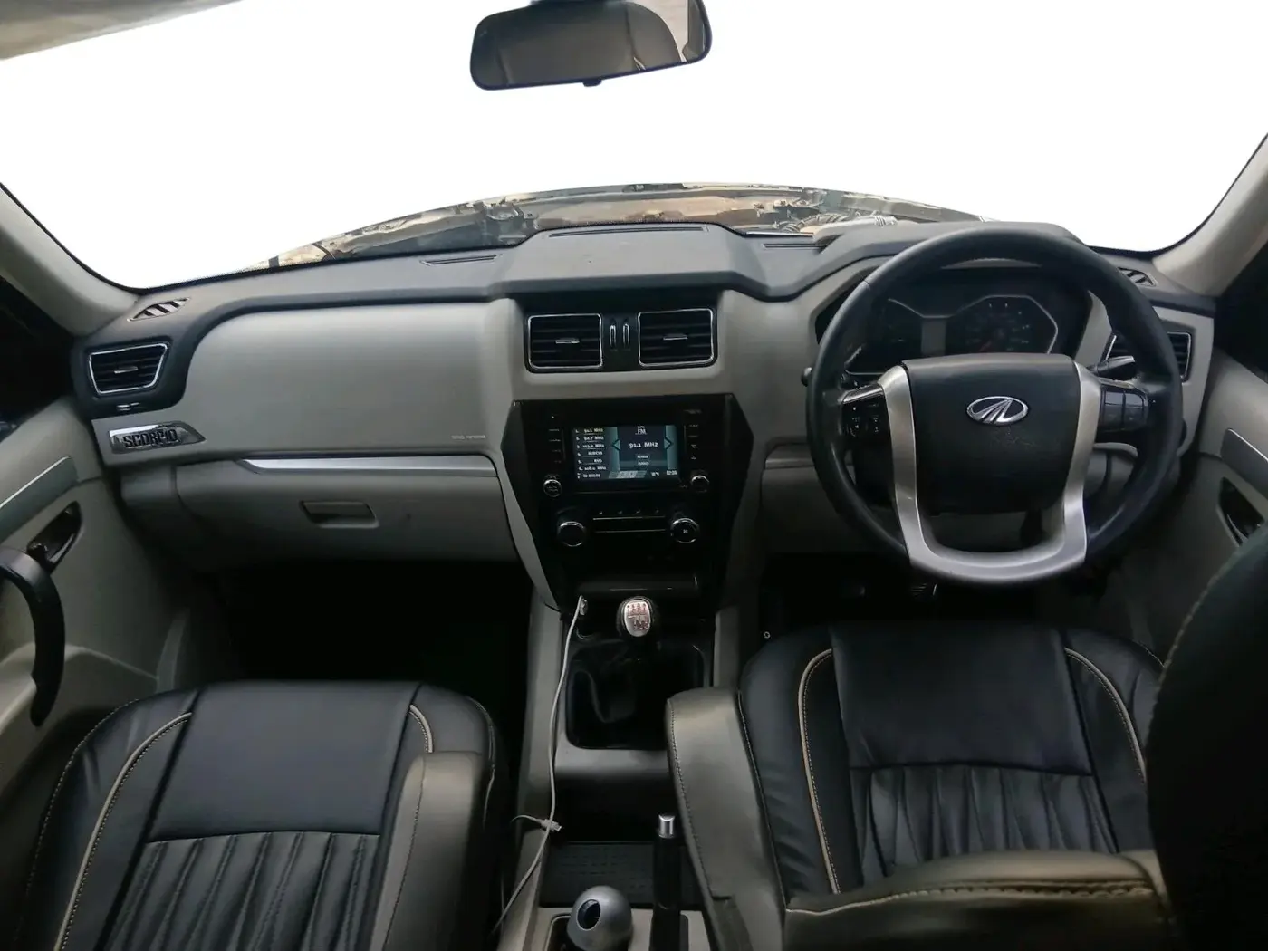2018 Mahindra Scorpio S11 2WD, Diesel, Manual, 2,52,754 km, interior