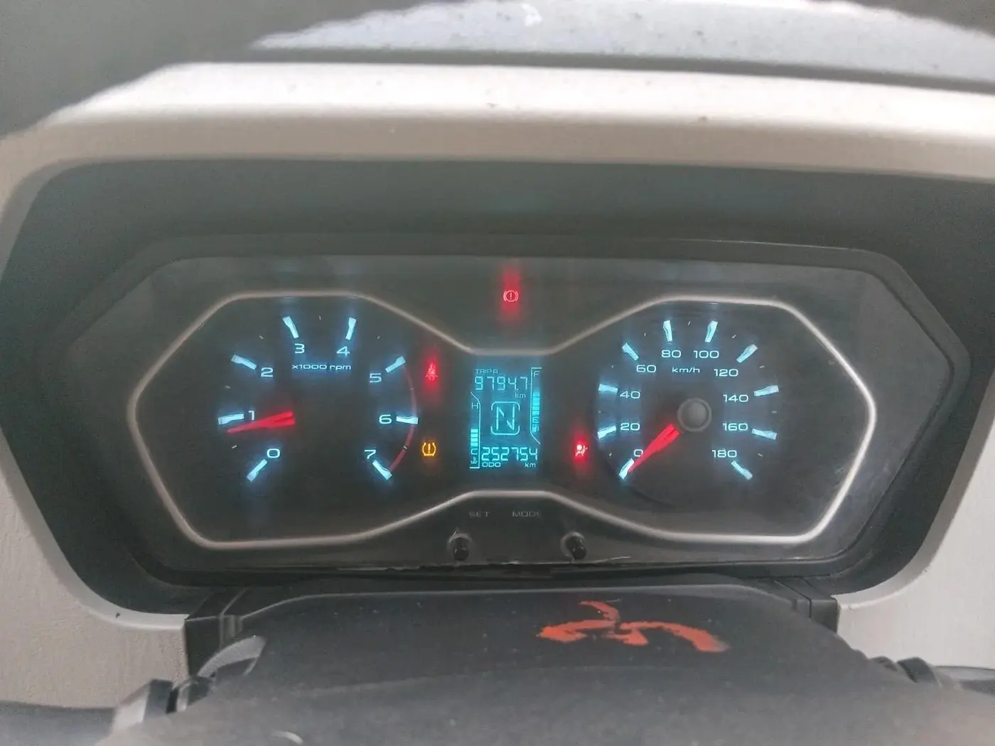 2018 Mahindra Scorpio S11 2WD, Diesel, Manual, 2,52,754 km, interior