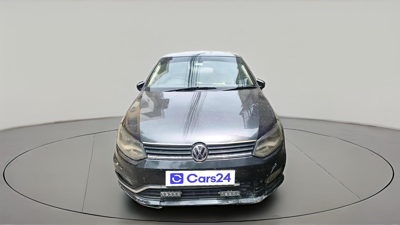 2017 Volkswagen Ameo HIGHLINE1.5L, Diesel, Manual, 1,78,750 km, exterior