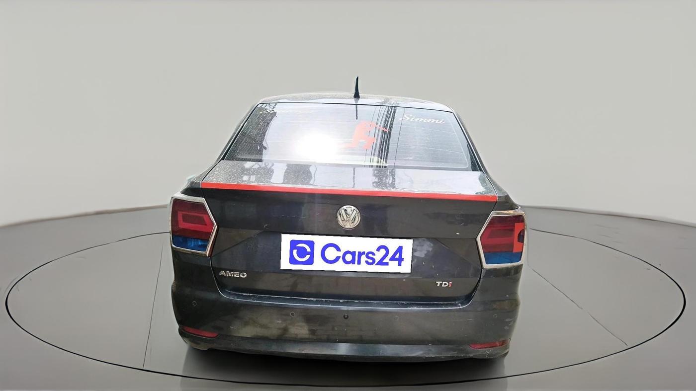 2017 Volkswagen Ameo HIGHLINE1.5L, Diesel, Manual, 1,78,750 km, exterior