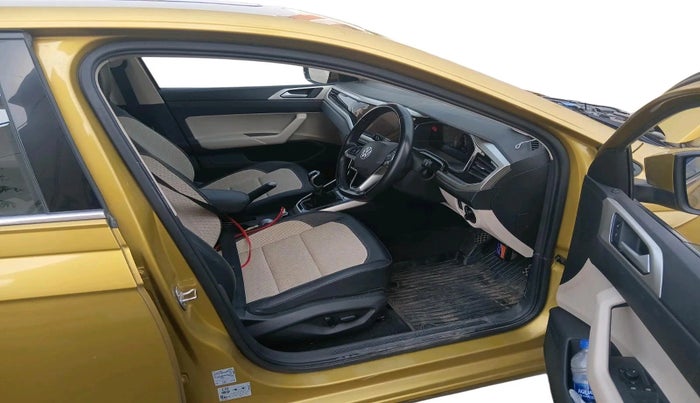 2023 Volkswagen VIRTUS TOPLINE TSI 1.0 MT, Petrol, Manual, 19,424 km, interior