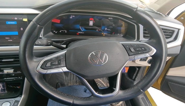 2023 Volkswagen VIRTUS TOPLINE TSI 1.0 MT, Petrol, Manual, 19,424 km, interior