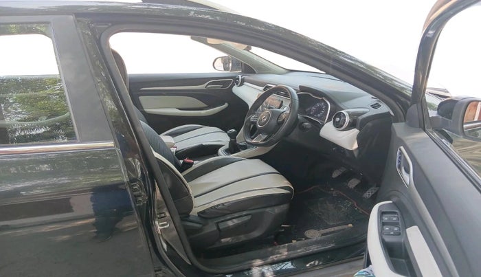 2024 MG ASTOR Shine 1.5 MT (Ivory), Petrol, Manual, 11,537 km, interior