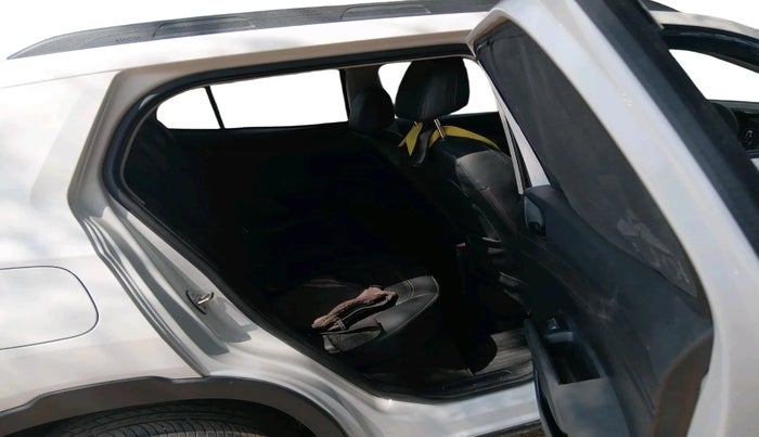 2025 Skoda KUSHAQ Classic 1.0L TSI, Petrol, Manual, 17,384 km, interior