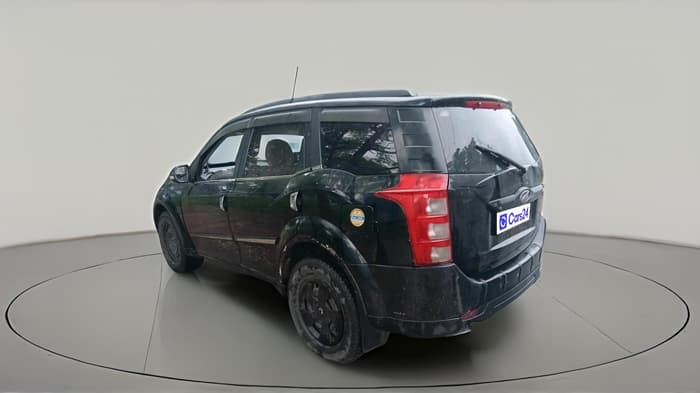 2016 Mahindra XUV500 W6 1.99, Diesel, Manual, 94,433 km, exterior