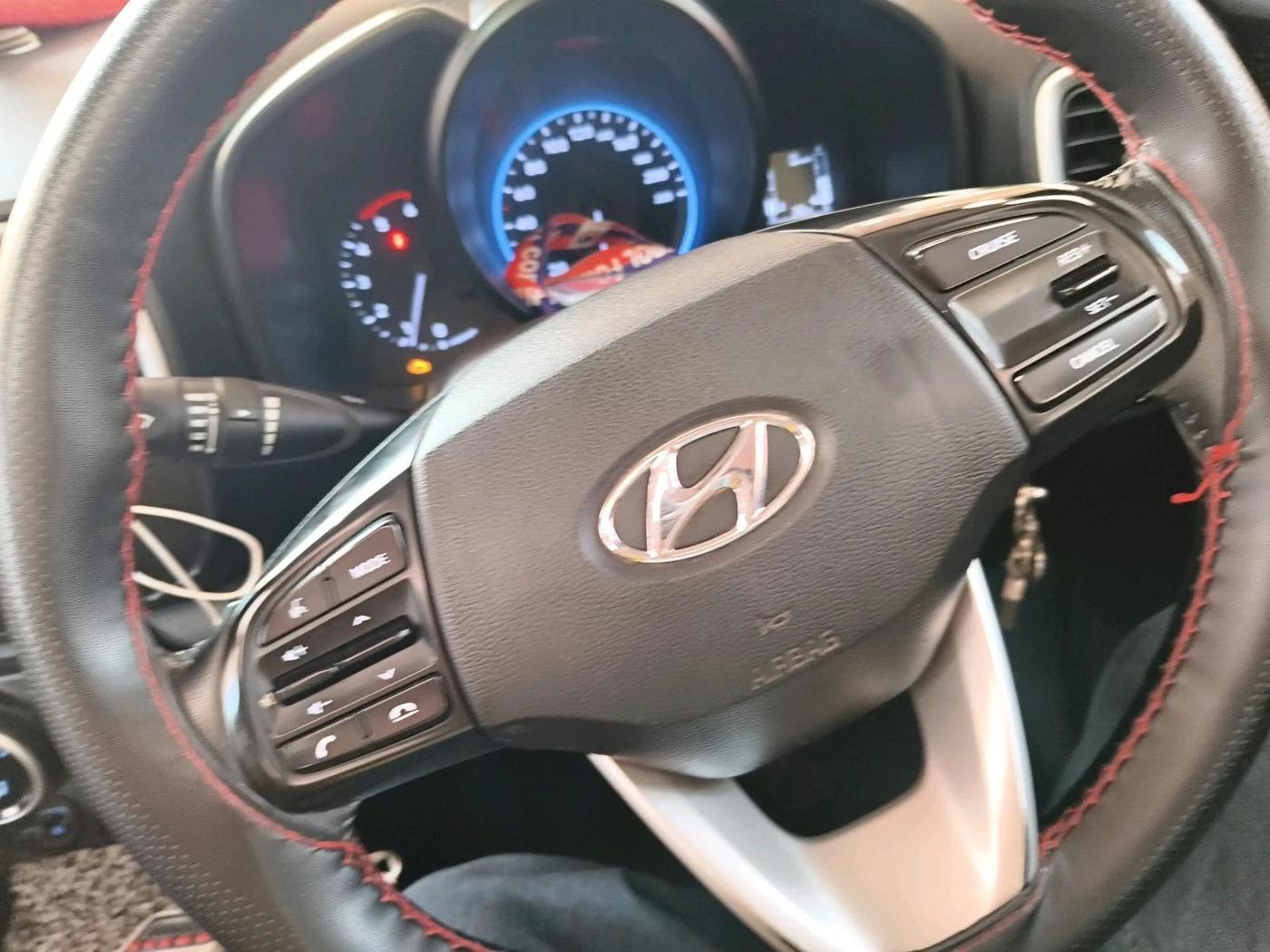 2020 Hyundai VENUE SX 1.5 CRDI, Diesel, Manual, 94,520 km, interior