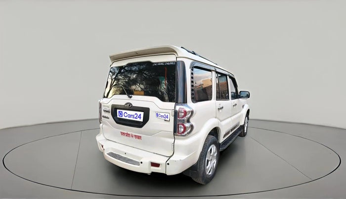 2015 Mahindra Scorpio S6 PLUS, Diesel, Manual, 94,785 km, exterior