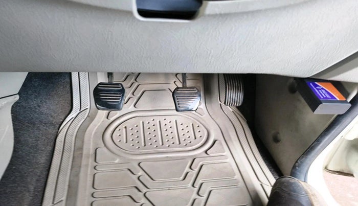 2015 Mahindra Scorpio S6 PLUS, Diesel, Manual, 94,785 km, interior