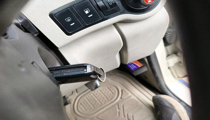 2015 Mahindra Scorpio S6 PLUS, Diesel, Manual, 94,785 km, interior