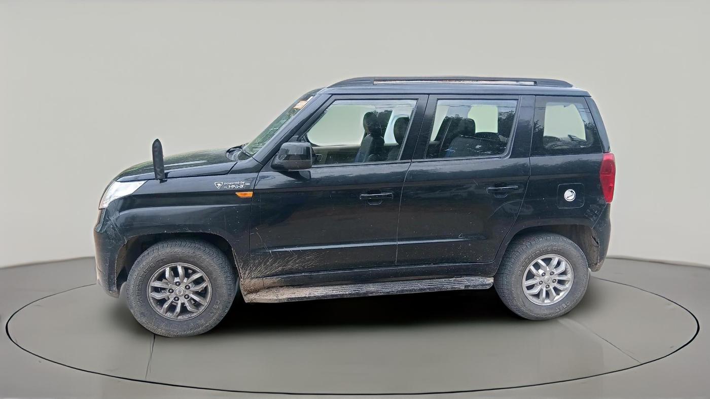 2017 Mahindra TUV300 T8 AMT, Diesel, Automatic, 72,754 km, exterior